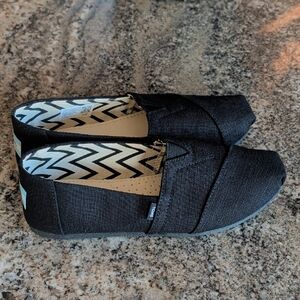 Toms Black Canvas Loafers